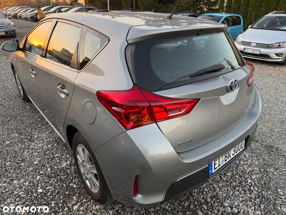 Toyota Auris 1.8 HSD Luna - 13