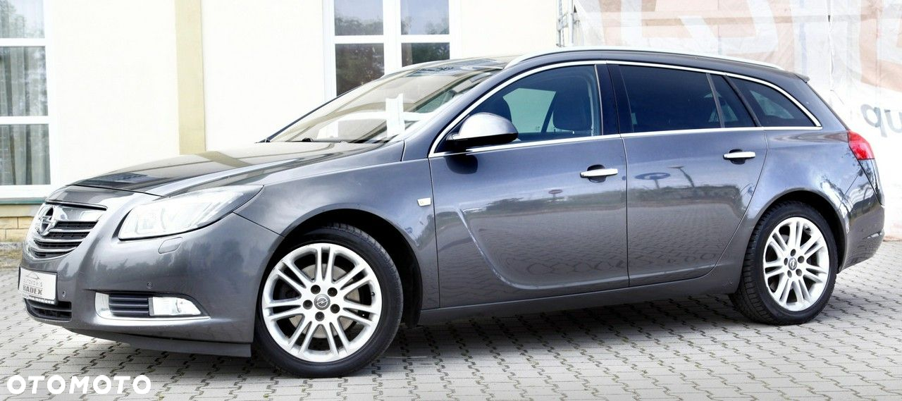Opel Insignia 2.0 Turbo 4x4 Design Edition - 4