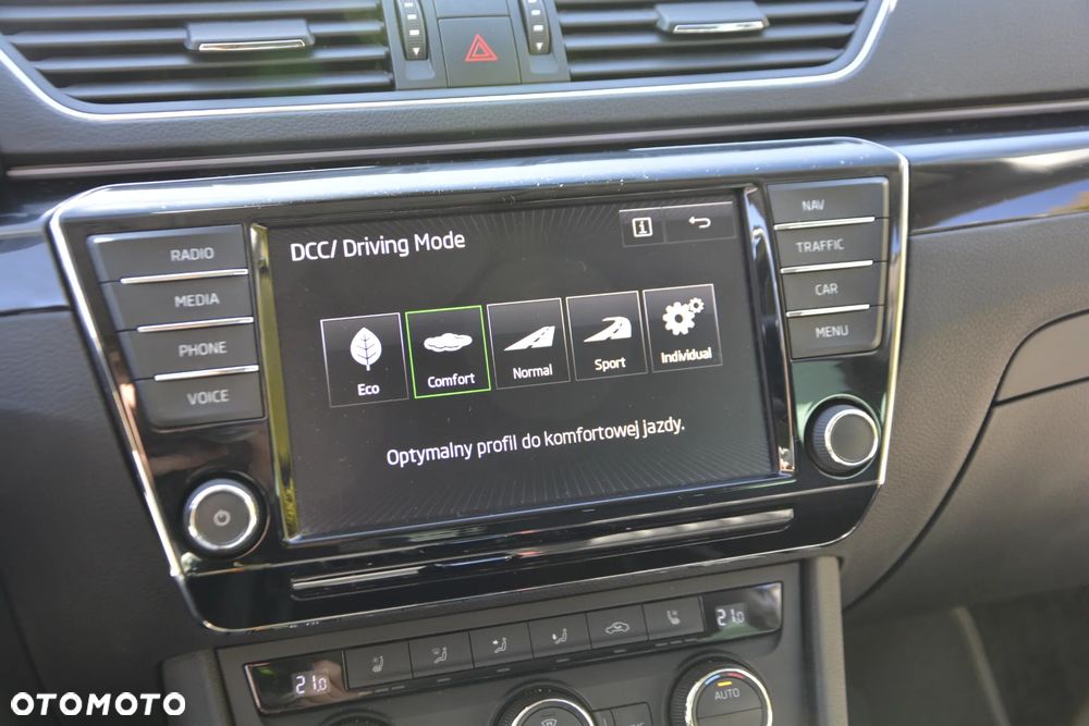 Skoda Superb 2.0 TSI 4x4 L&K DSG - 22