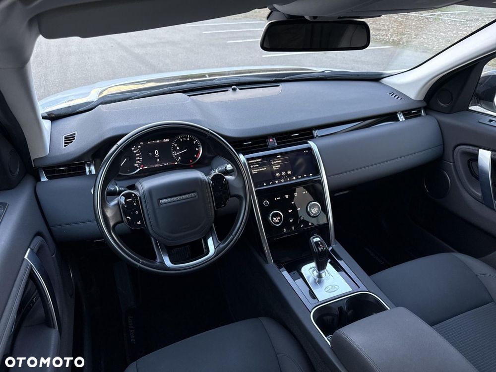 Land Rover Discovery Sport - 27