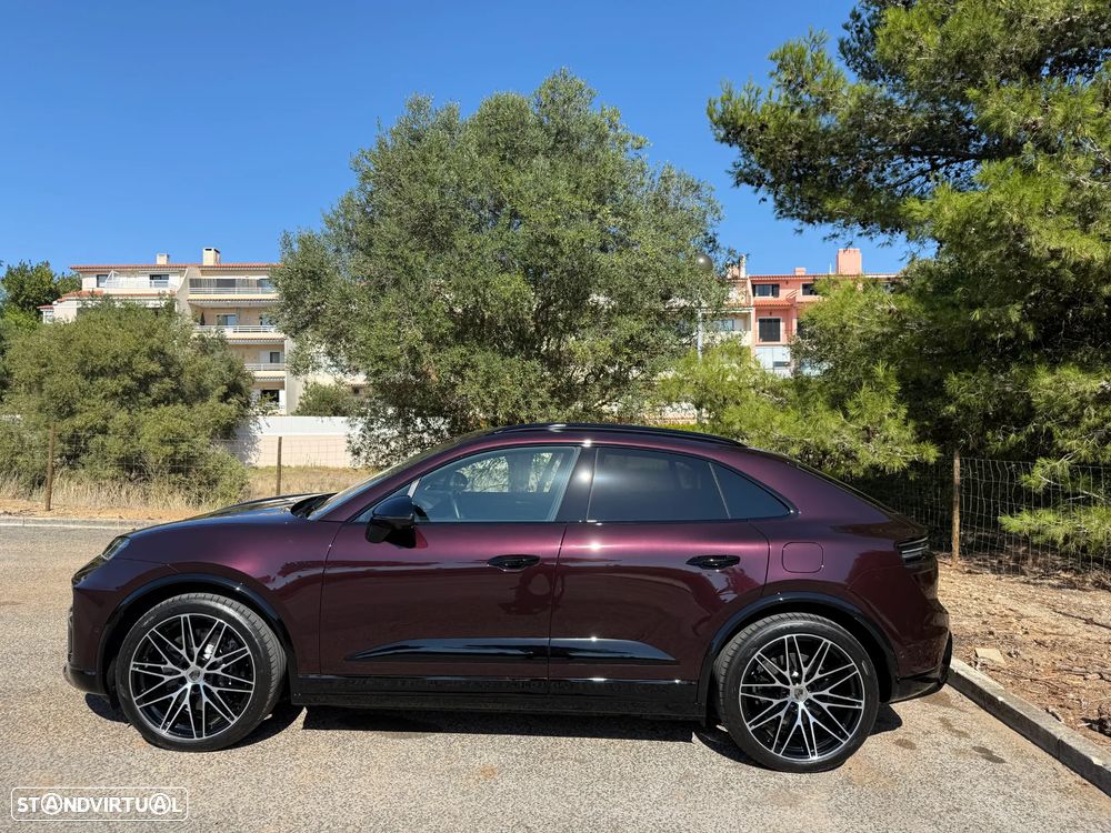 Porsche Macan Electric Turbo - 10