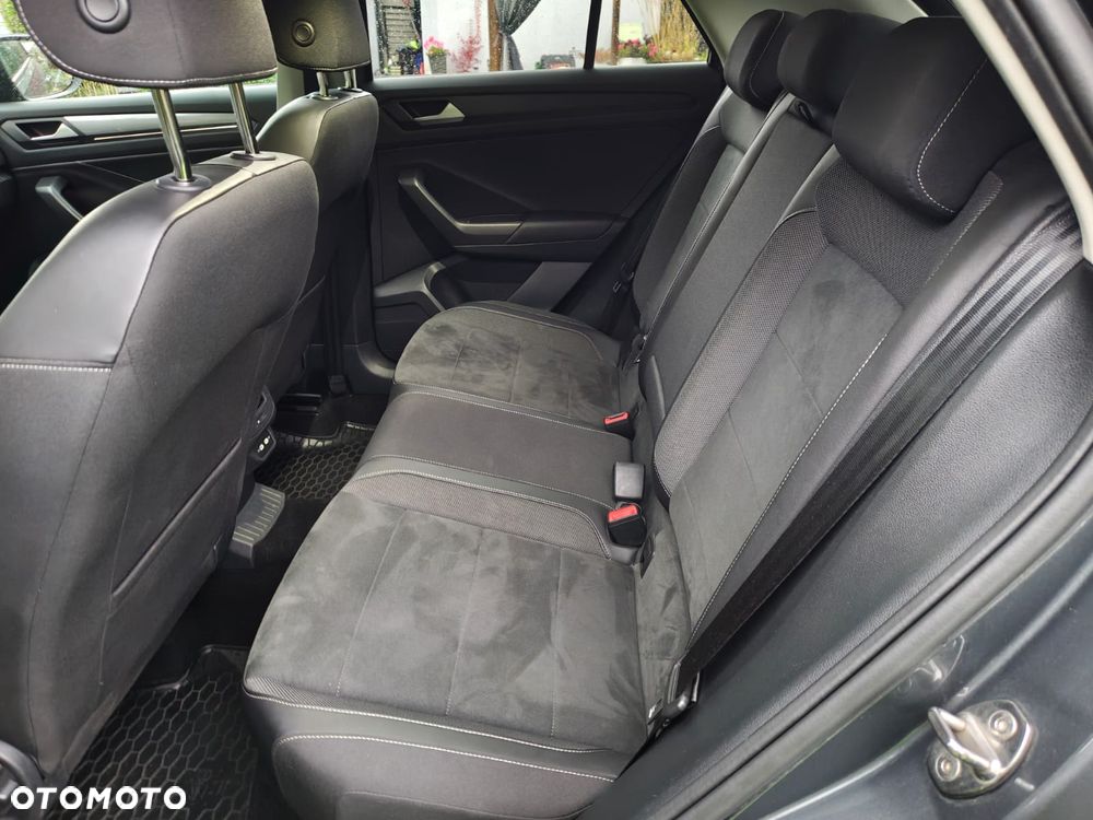 Volkswagen T-Roc 1.5 TSI Style - 24