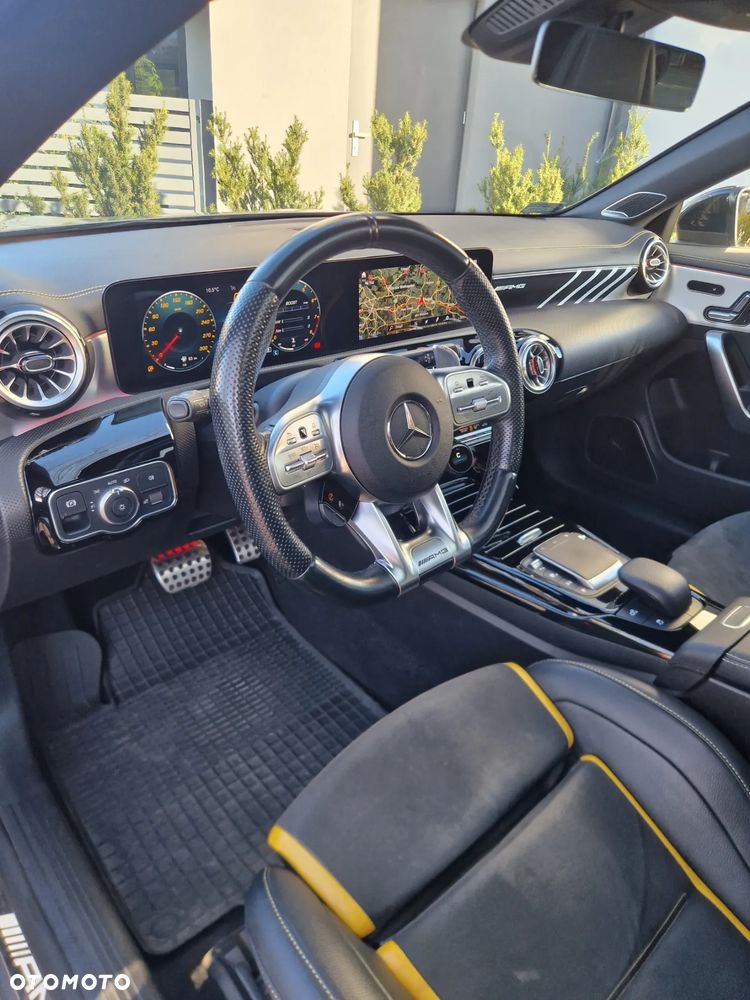 Mercedes-Benz CLA AMG 45 S 4-Matic 8G-DCT - 7