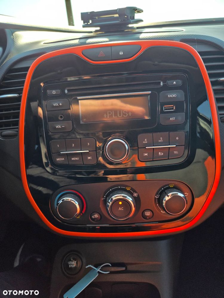 Renault Captur - 16