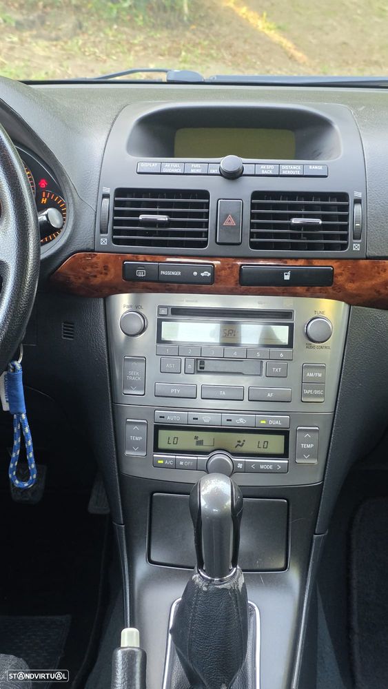 Toyota Avensis SD 1.6 VVT-i - 11