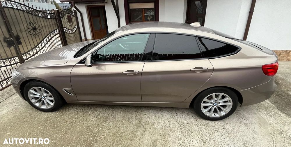 BMW Seria 3 328i xDrive Aut. Sport Line - 12