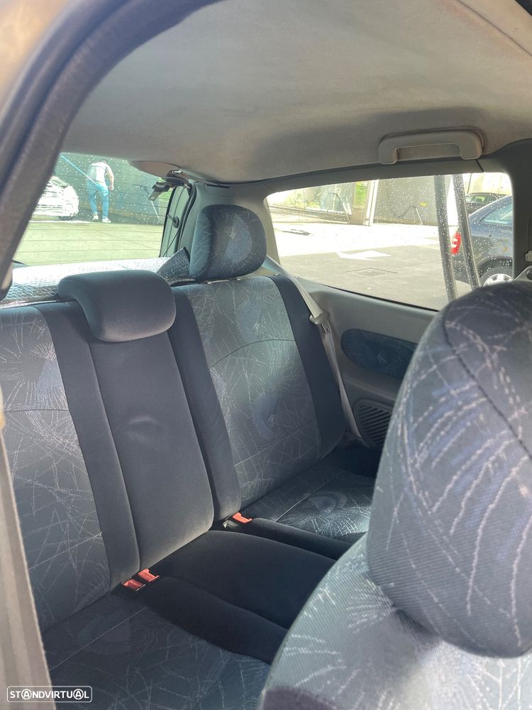 Renault Clio 1.6 Si - 6