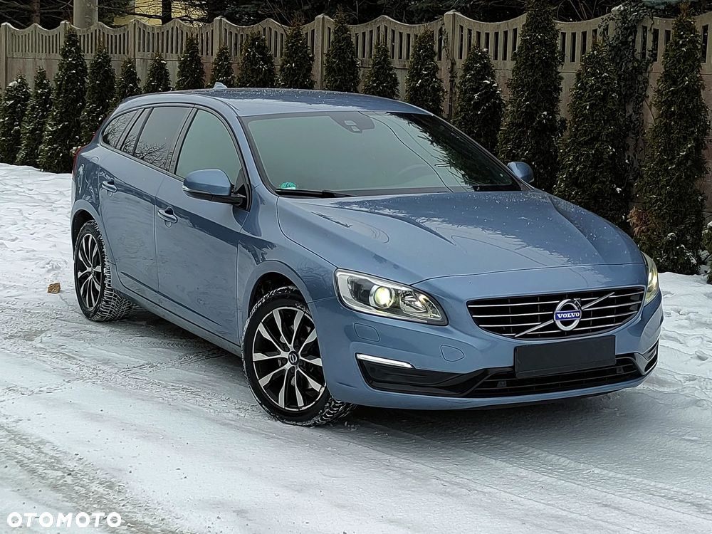 Volvo V60 D4 Geartronic Summum - 1