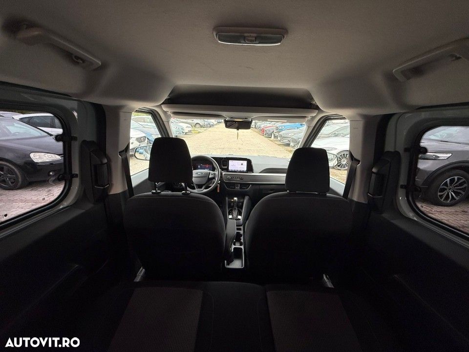 Ford Tourneo Courier - 13