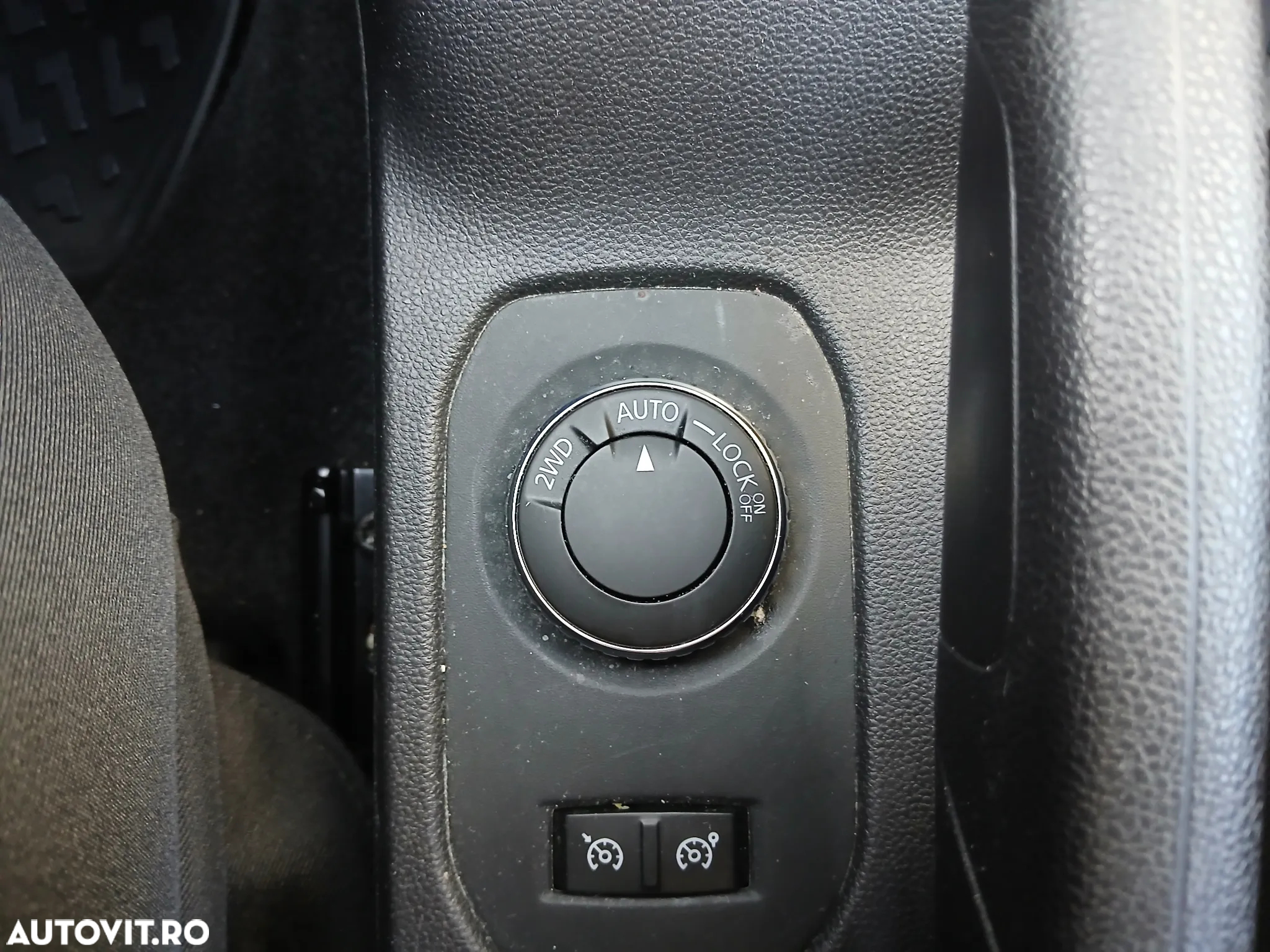 Dacia Duster TCe 150 GPF 4WD SL Orange - 9
