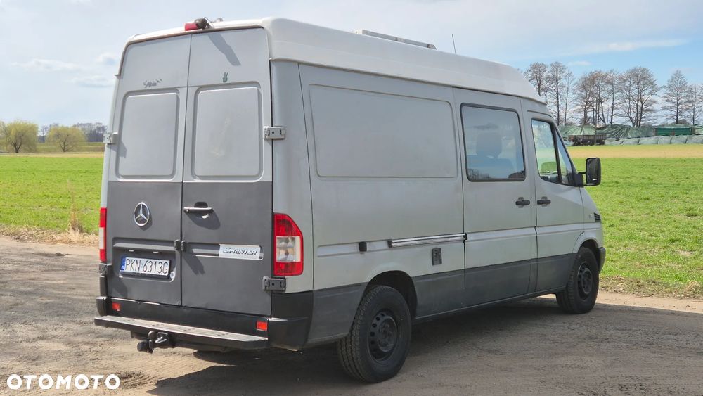 Mercedes-Benz Sprinter - 5