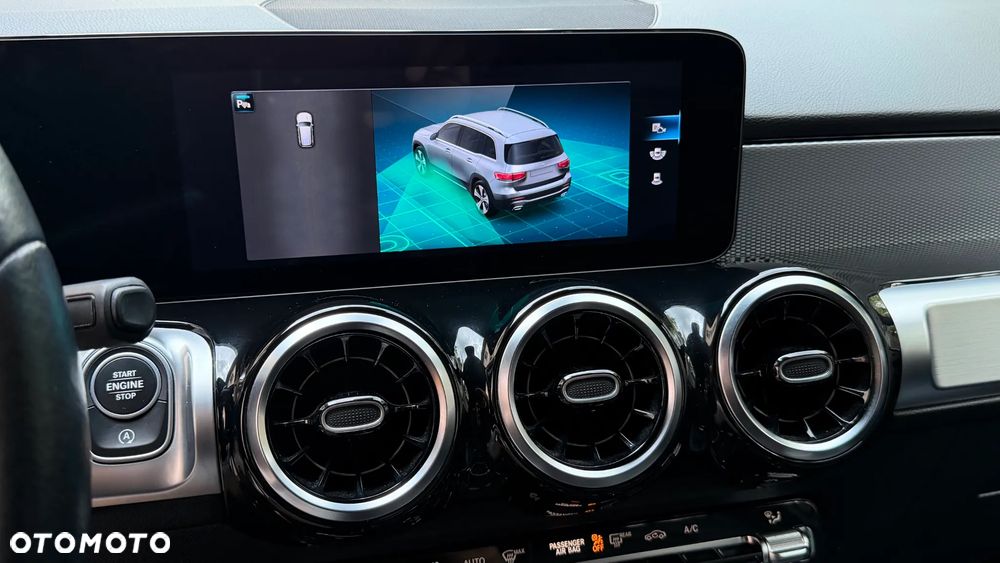 Mercedes-Benz GLB - 17