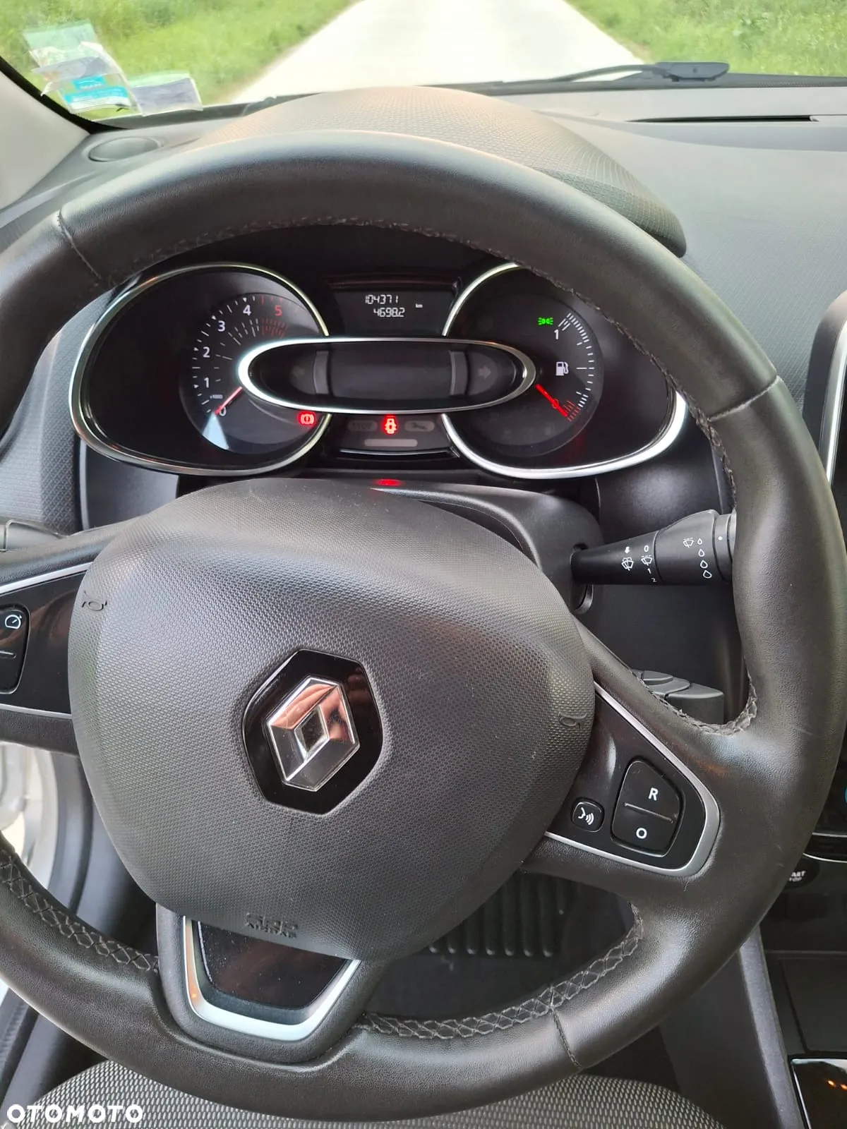 Renault Clio dCi 90 EDC Limited - 10