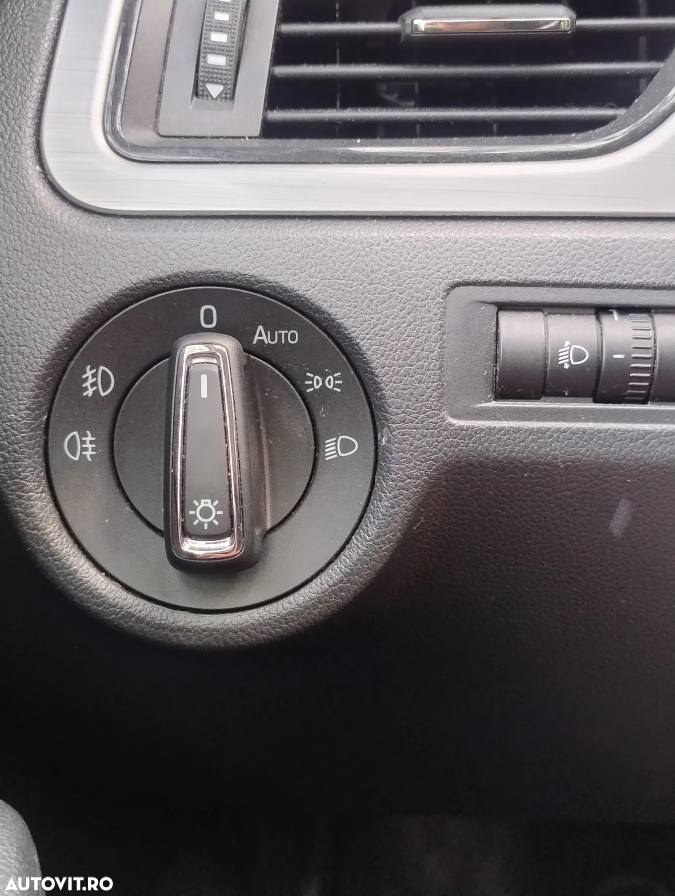 Skoda RAPID - 8
