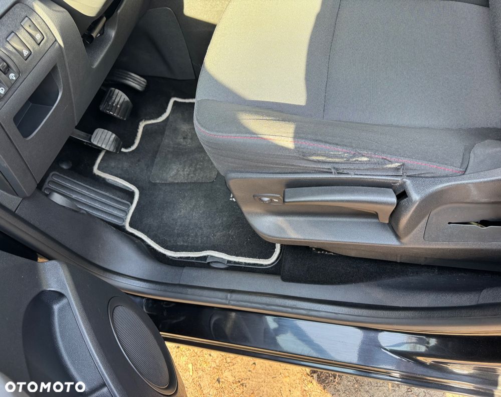 Renault Grand Scenic - 13