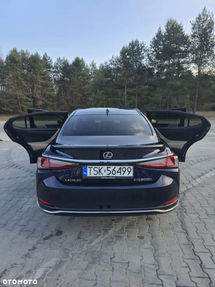 Lexus ES - 5