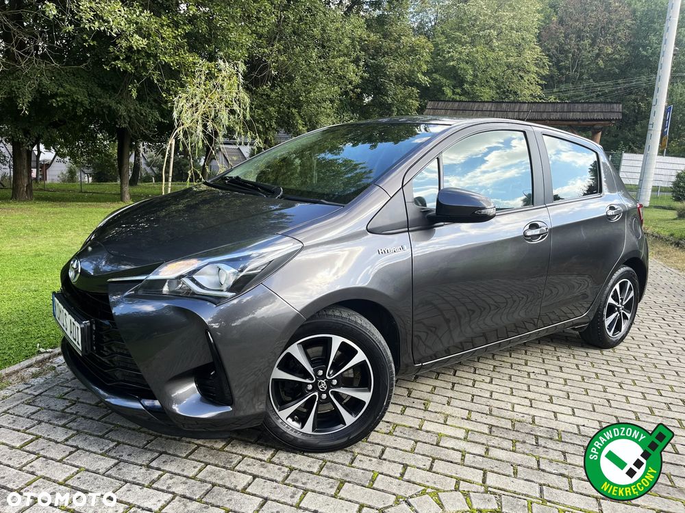 Toyota Yaris ver-hybrid-1-5-comfort - 2