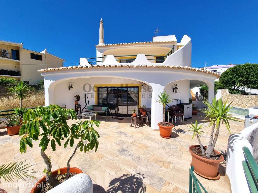 Moradia T4 com garagem, piscina e vista Rio Arade - Portimão - Grande imagem: 2/41