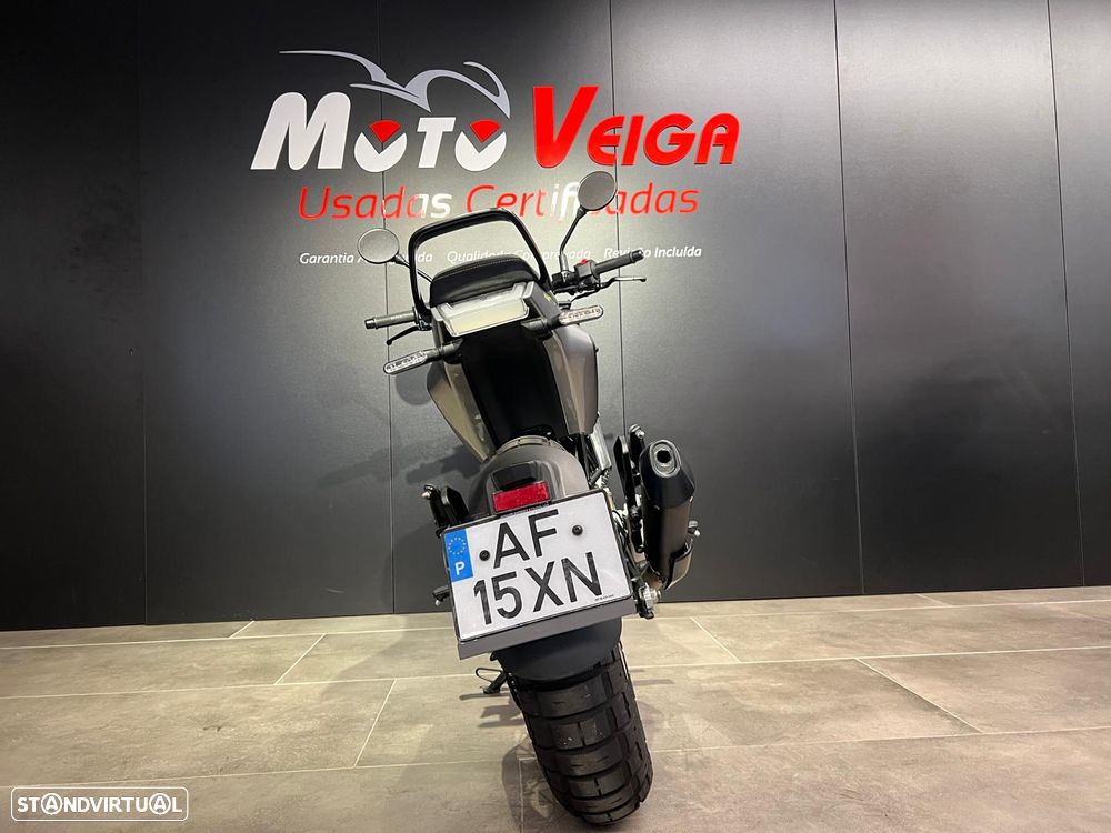 Husqvarna Svartpilen 125 - 3