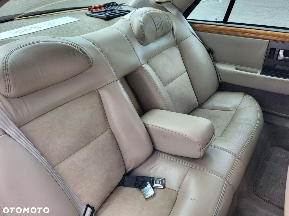 Cadillac Seville - 26