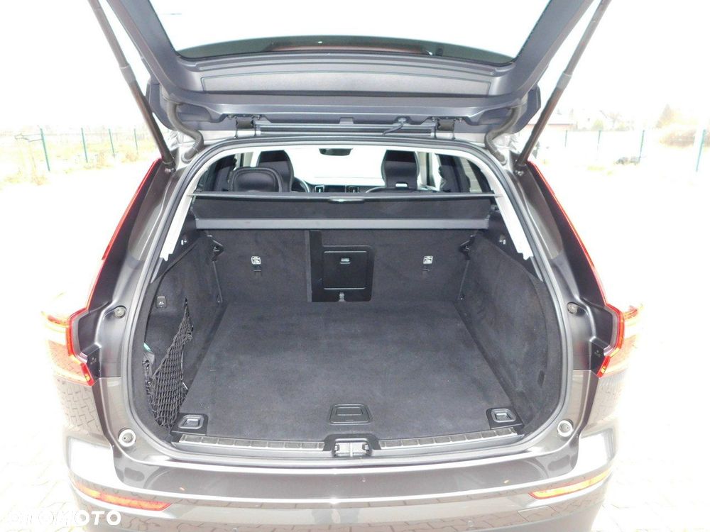 Volvo XC 60 D3 Momentum Pro - 27