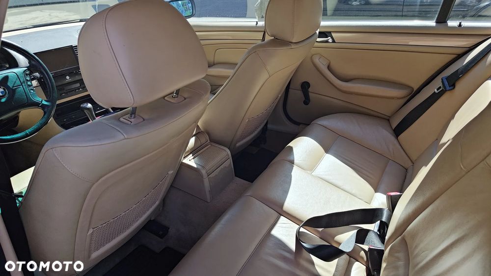BMW Seria 3 - 16