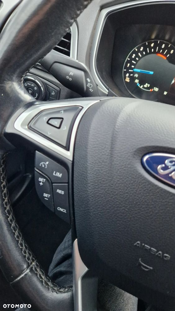 Ford Mondeo 2.0 TDCi STart-Stopp Titanium - 33