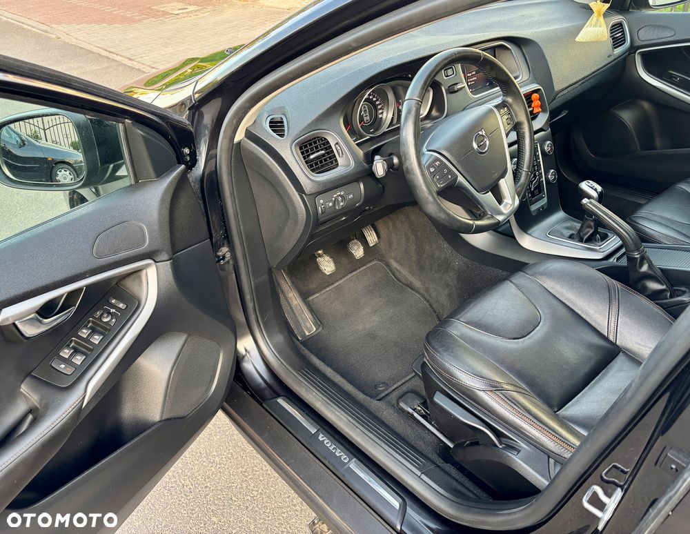 Volvo V40 D2 Momentum - 10