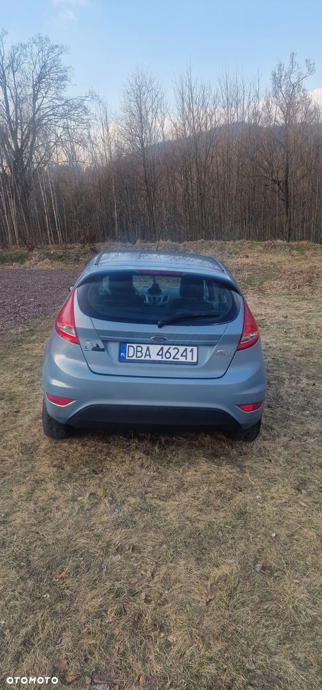 Ford Fiesta 1.25 Ambiente - 9
