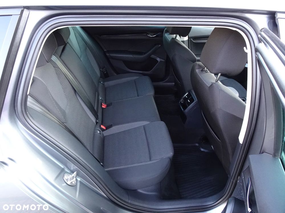 Skoda Octavia 2.0 TDI Ambition - 16