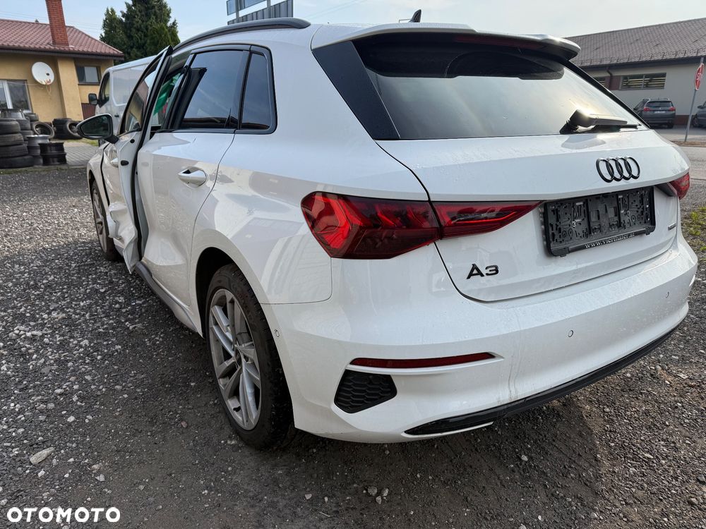 Audi A3 Sportback - 4