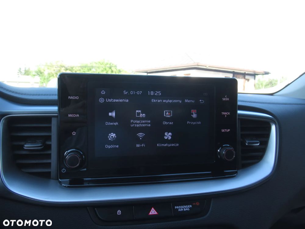 Kia Ceed 1.5 T-GDI M - 21