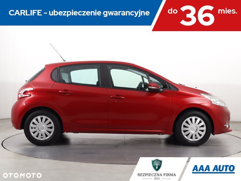 Peugeot 208 - 7