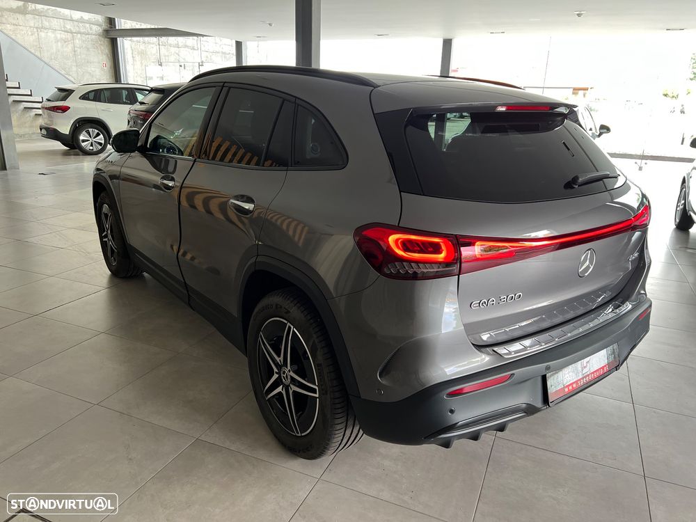 Mercedes-Benz EQA 300 4Matic AMG Line - 10