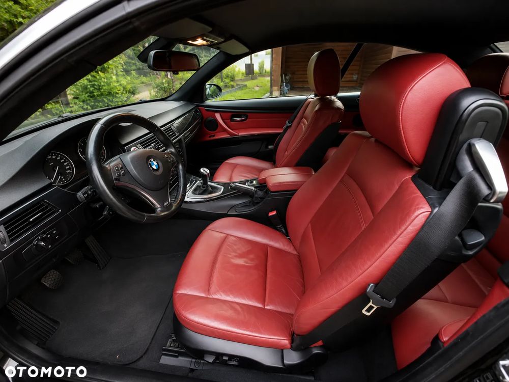 BMW Seria 3 320i - 5