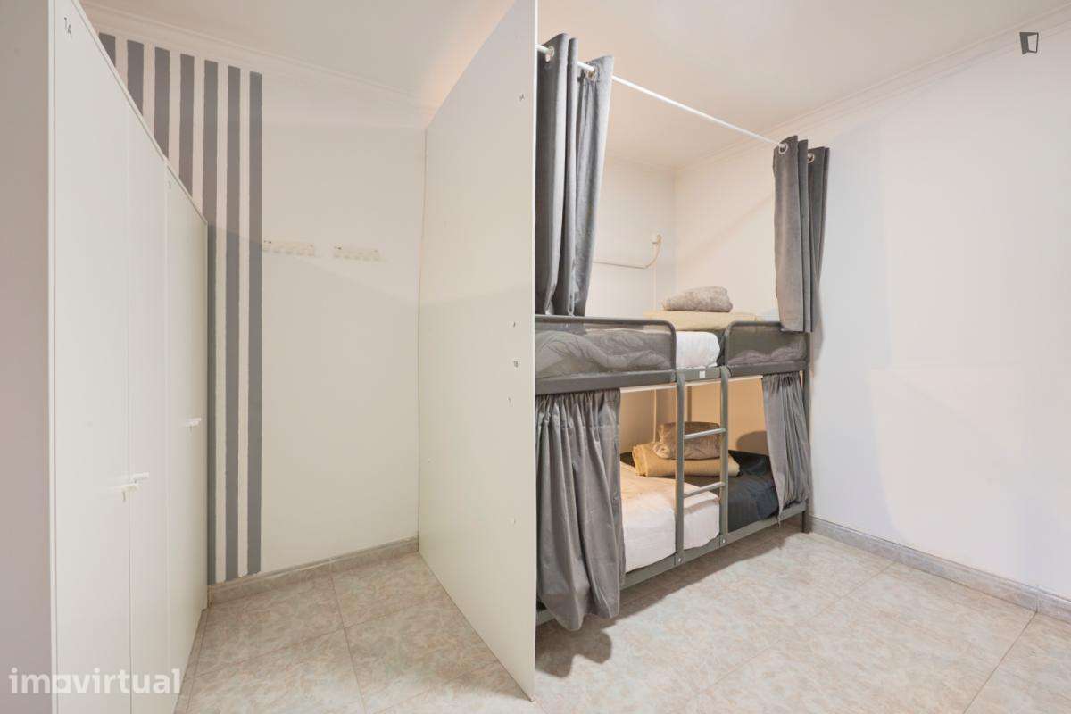 Cama - localizado em Lisbon - Grande imagem: 2/57
