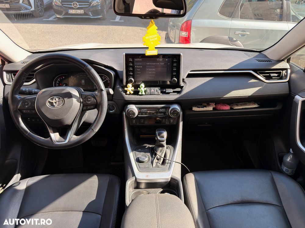 Toyota RAV4 2.0P CVT AWD Luxury - 10