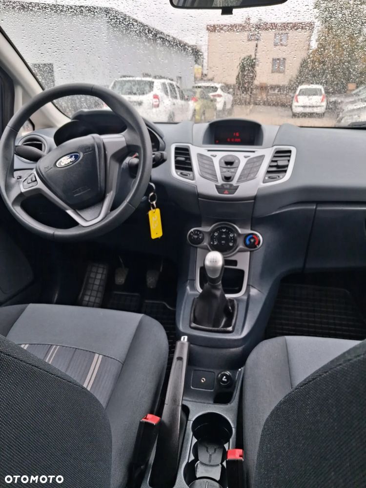 Ford Fiesta - 16