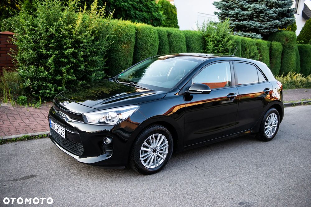 Kia Rio 1.2 Business Line Plus - 10