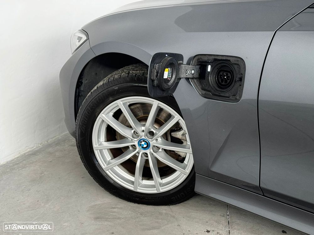 BMW 320 - 13