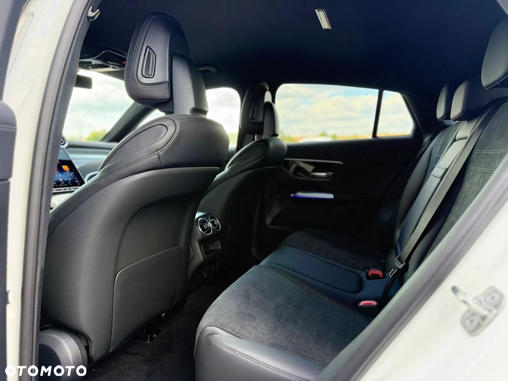 Mercedes-Benz GLC - 29