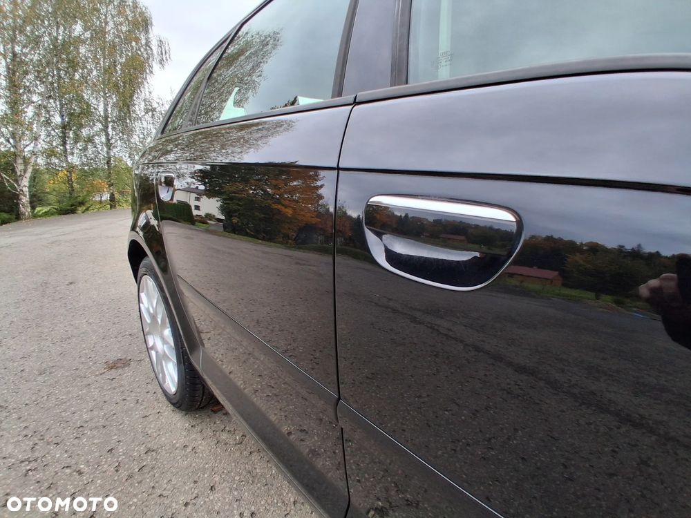 Audi A3 Sportback 2010 photo 4