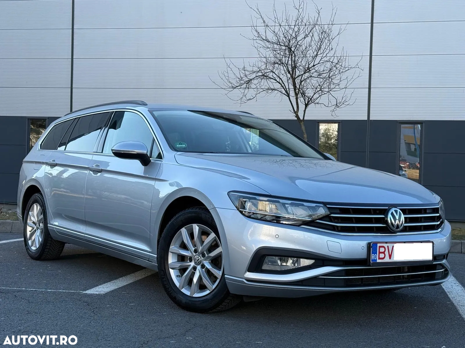 Volkswagen Passat Variant 2.0 TDI DSG Comfortline - 4