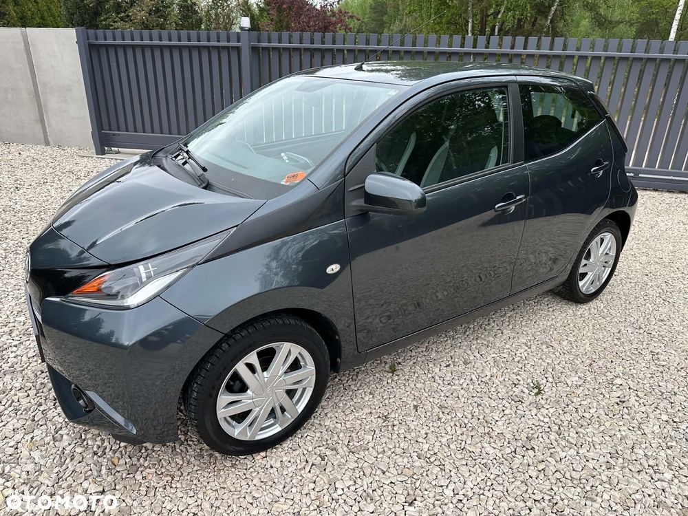 Toyota Aygo x-clusiv - 6