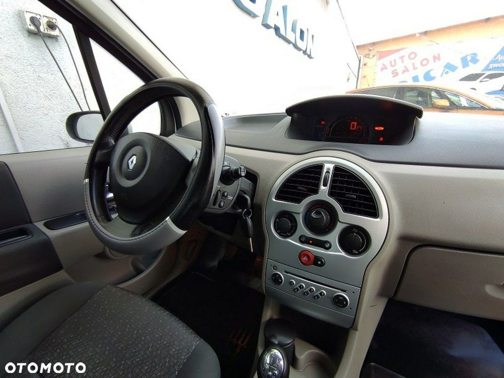 Renault Modus - 11