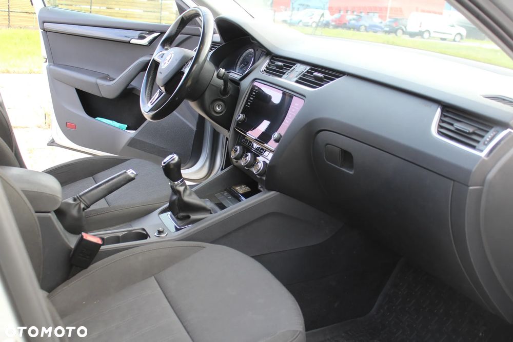 Skoda Octavia 2.0 TDI Style - 2