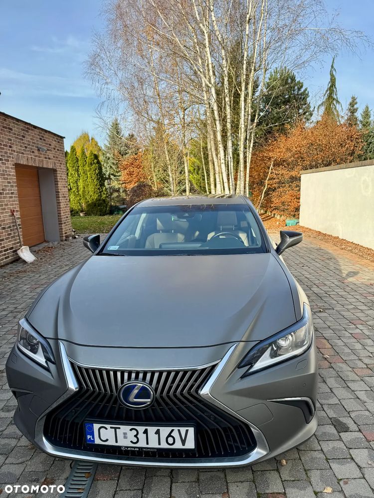 Lexus ES 300h Business Edition - 5