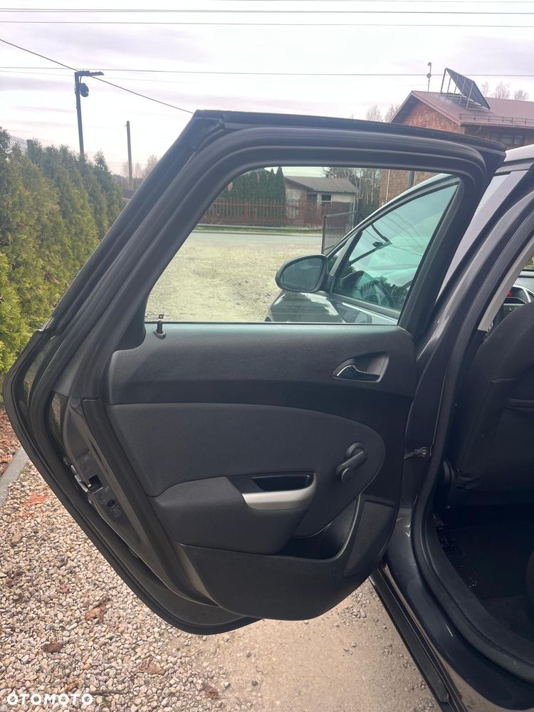 Opel Astra 1.6 150 Jahre - 11