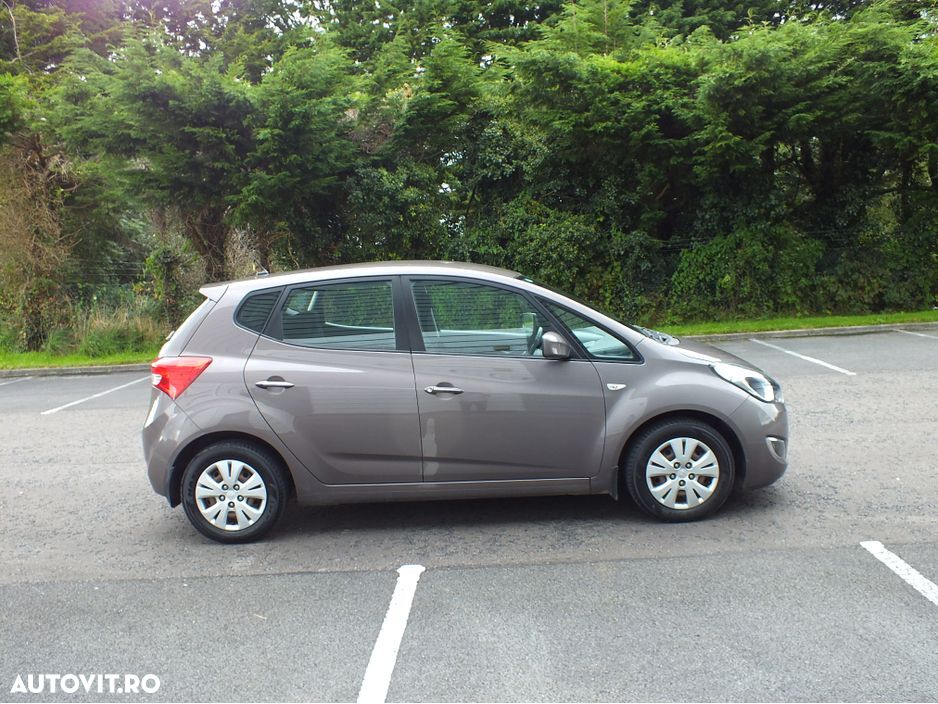 STOP DREAPTA-STANGA PE CAROSERIE  HYUNDAI IX20 2010-2015 - 1