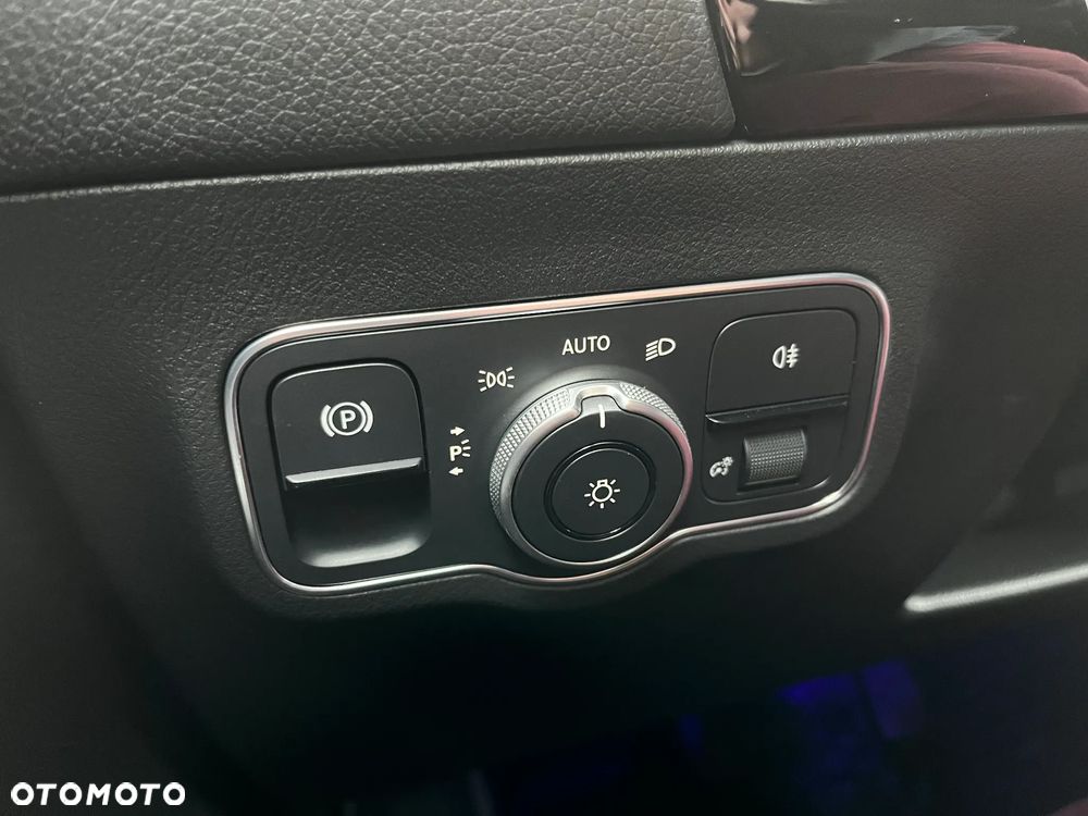 Mercedes-Benz GLA 250 4-Matic - 20